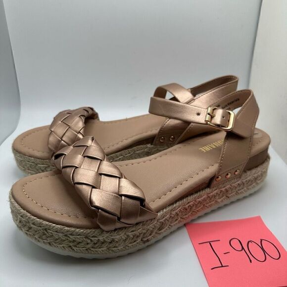 CUSHIONAIRE Women's woven espadrille wedge sandal 9 ROSE GOLD - Picture 3 of 7